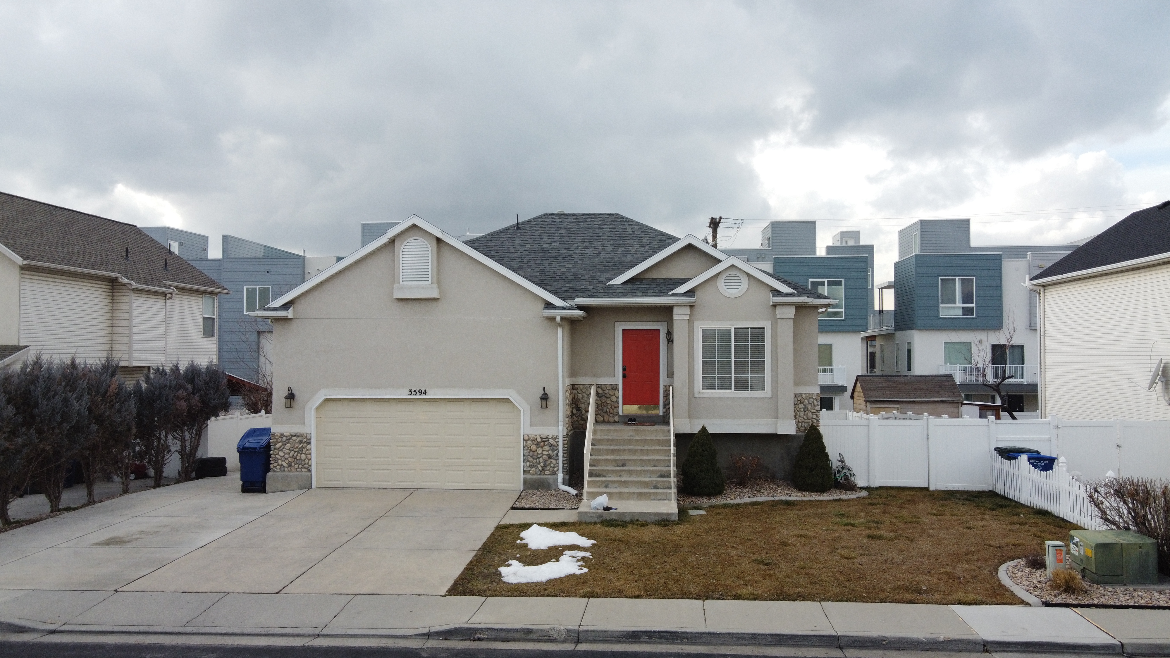 West Valley City In-Law/Basement: 3594 S Lionheart Way