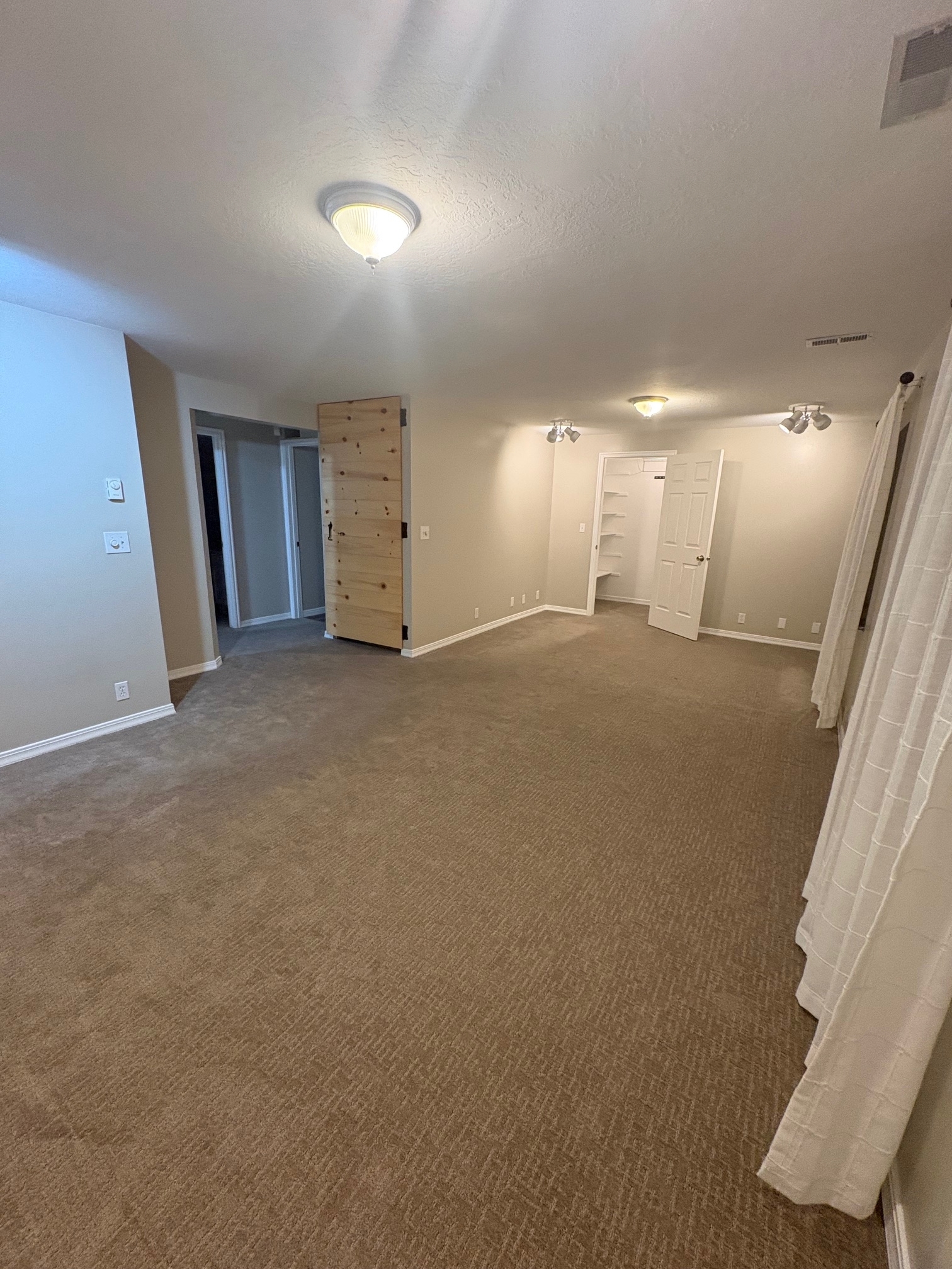 Salt Lake City Apartment: 6551 S Jefferson St