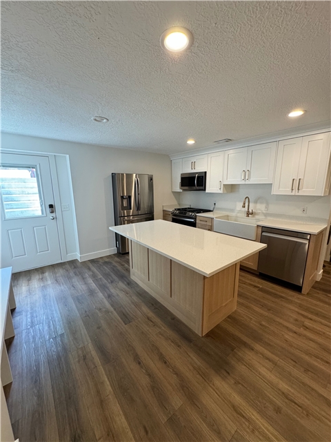 Draper In-Law/Basement: 11616 S Sweet Berry Dr