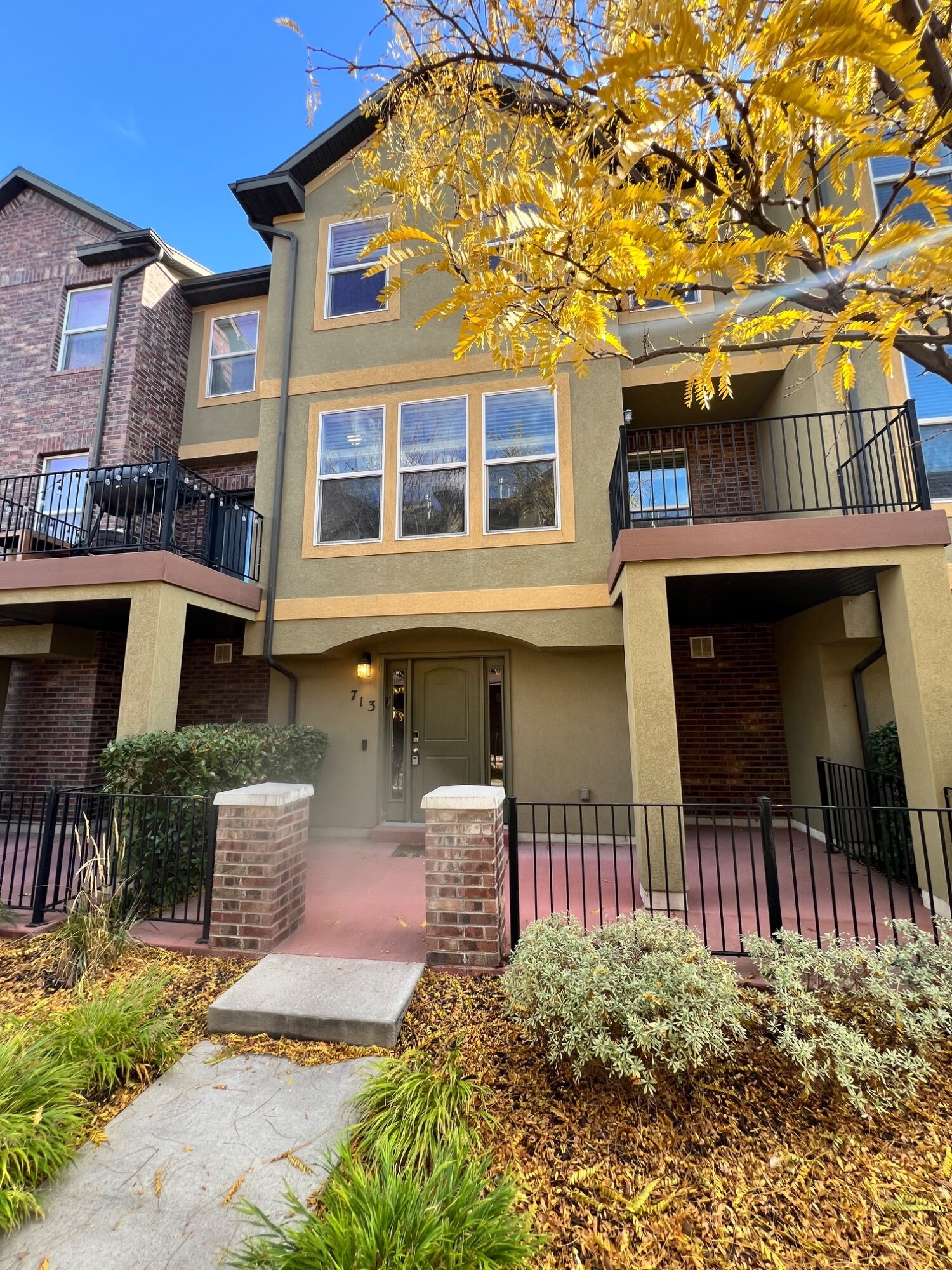 West Valley City Townhome: 713 W Kirkbride Ave