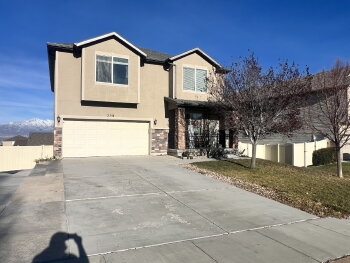 Saratoga Springs House: 258 W Kestrel Dr