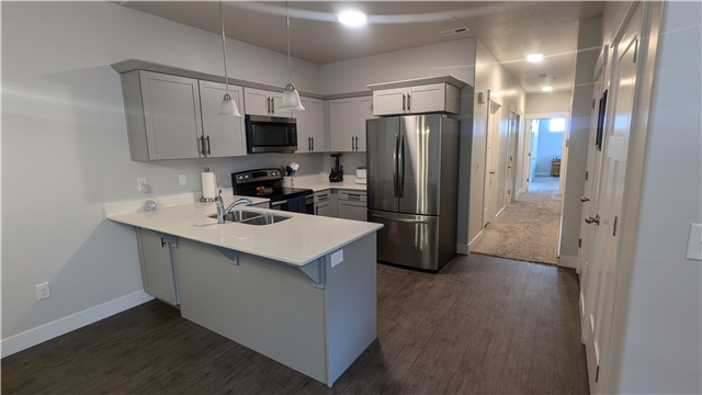 Lehi Condo: 3323 W Hardman Way