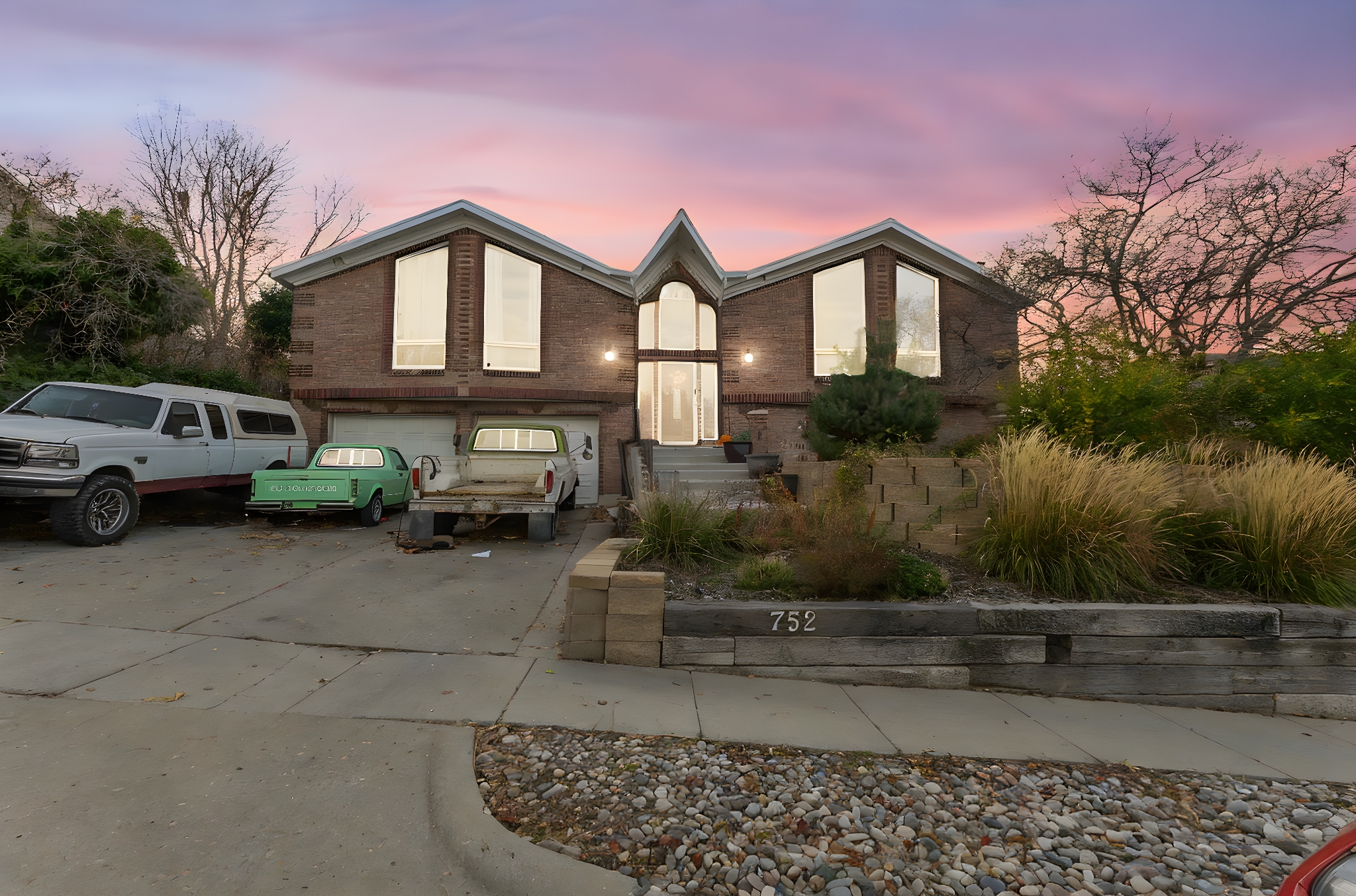 North Salt Lake House: 752 Raygene Way