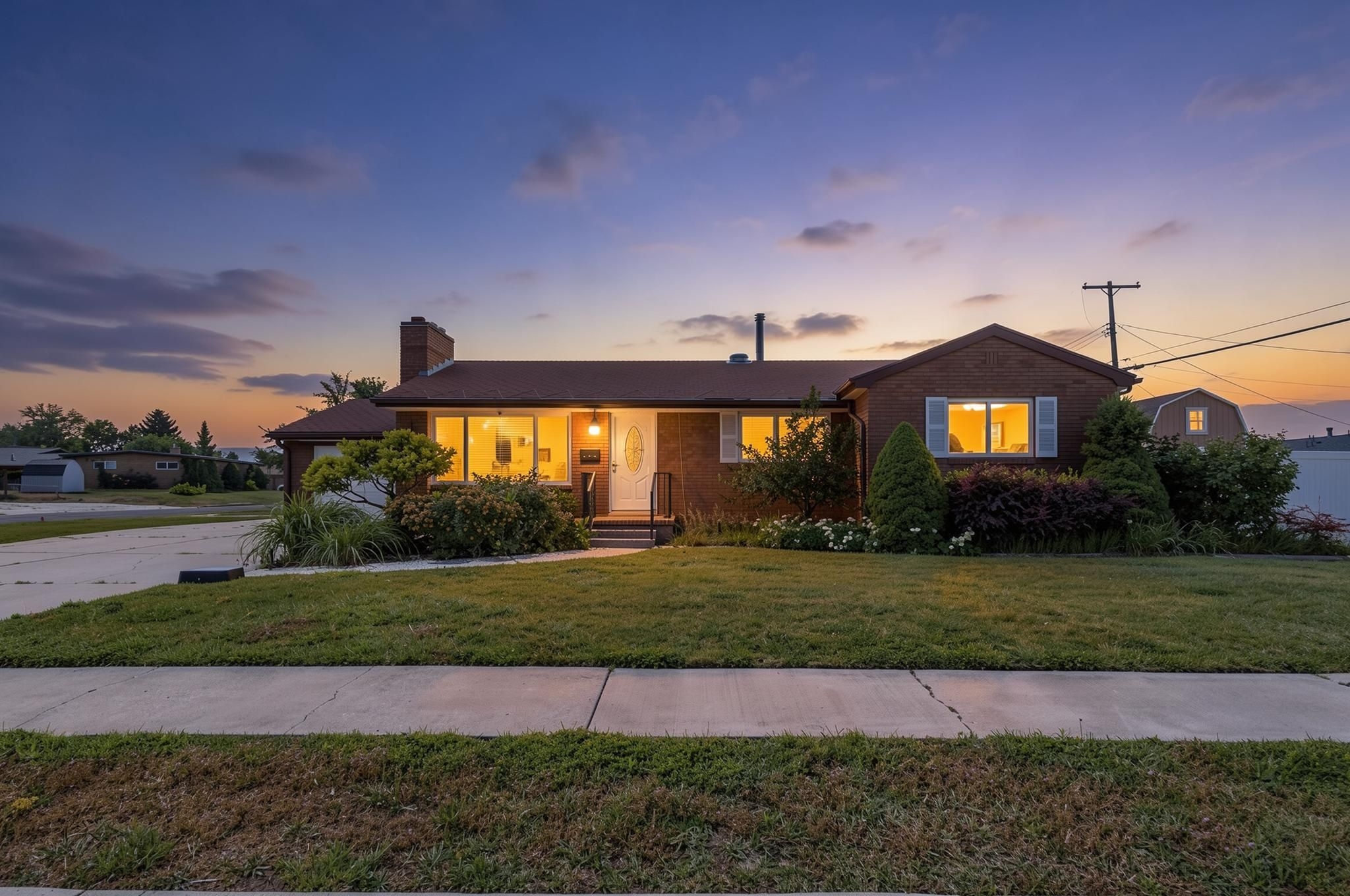 Roy House: 2285 W 5100 S