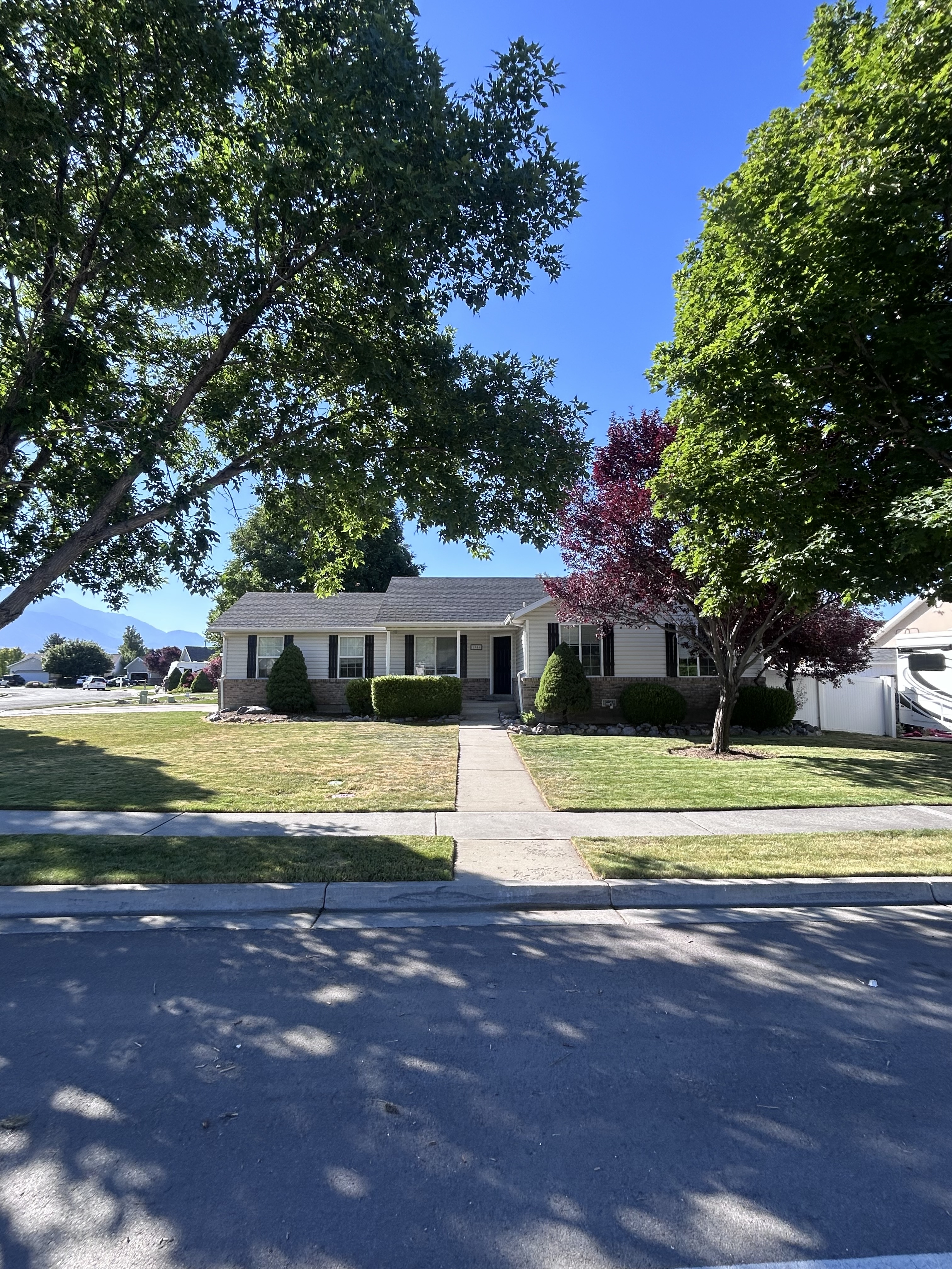 Lehi House: 1956 N Airport Dr
