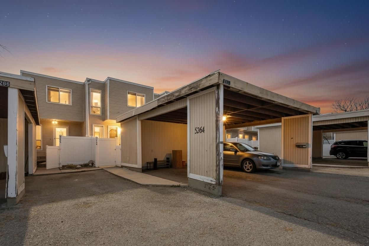 Salt Lake City Townhome: 5264 S Gravenstein Park