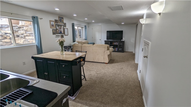 Saratoga Springs In-Law/Basement: 857 W Mustang Cir