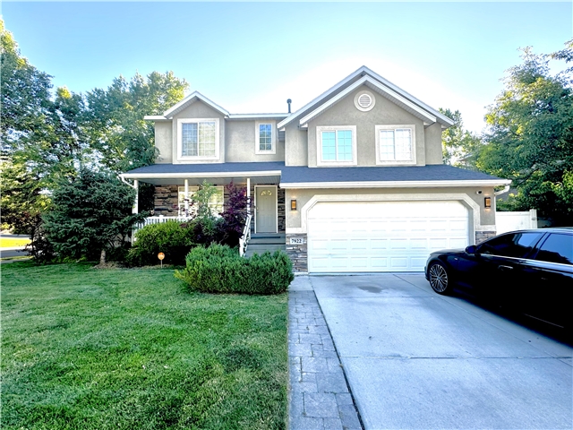 Sandy House: 7922 S Harvel Dr