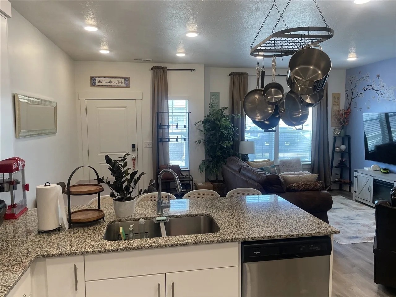 Tremonton Townhome: 910 W 960 N