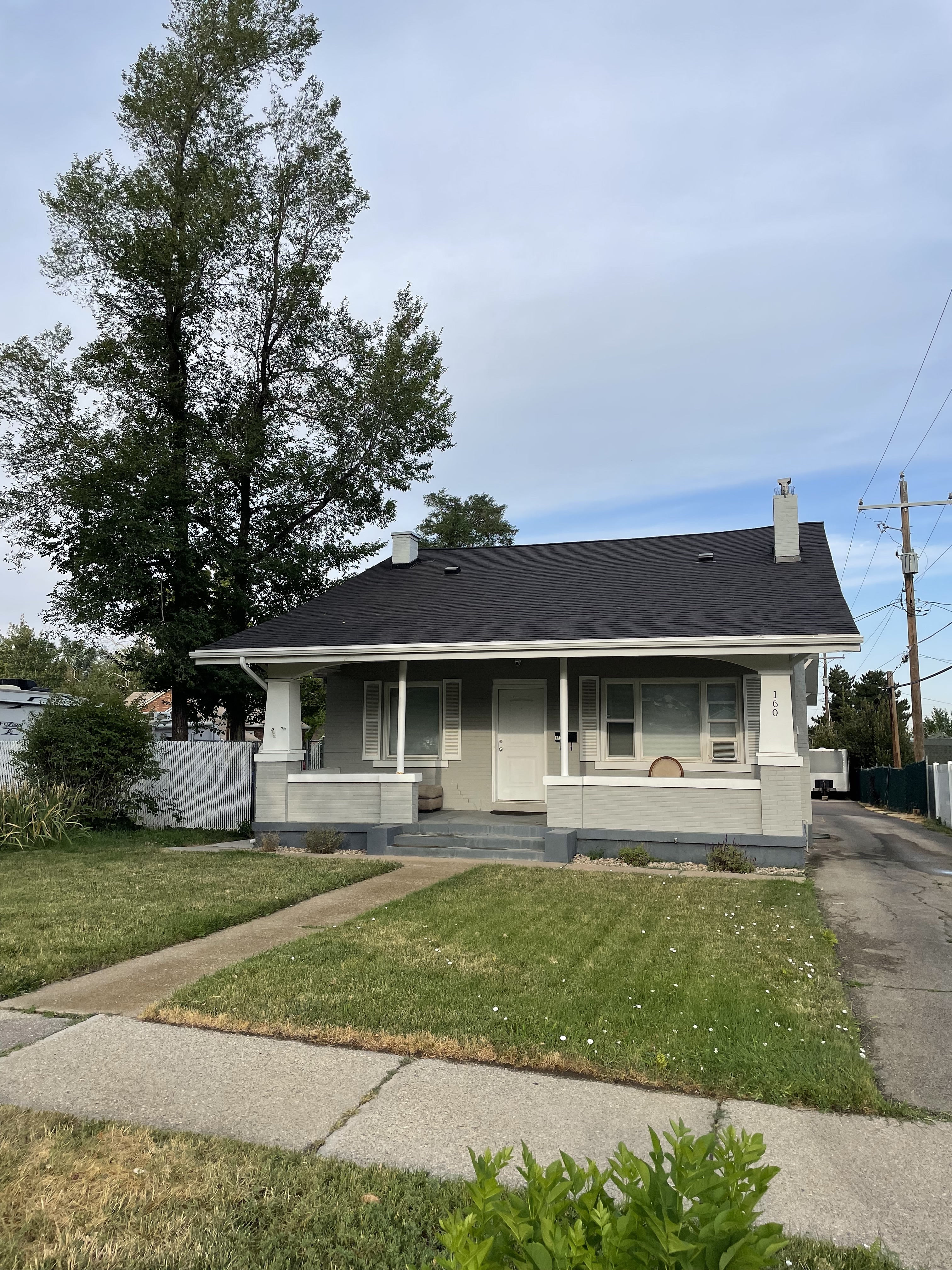 Bountiful Apartment: 160 S 100 W