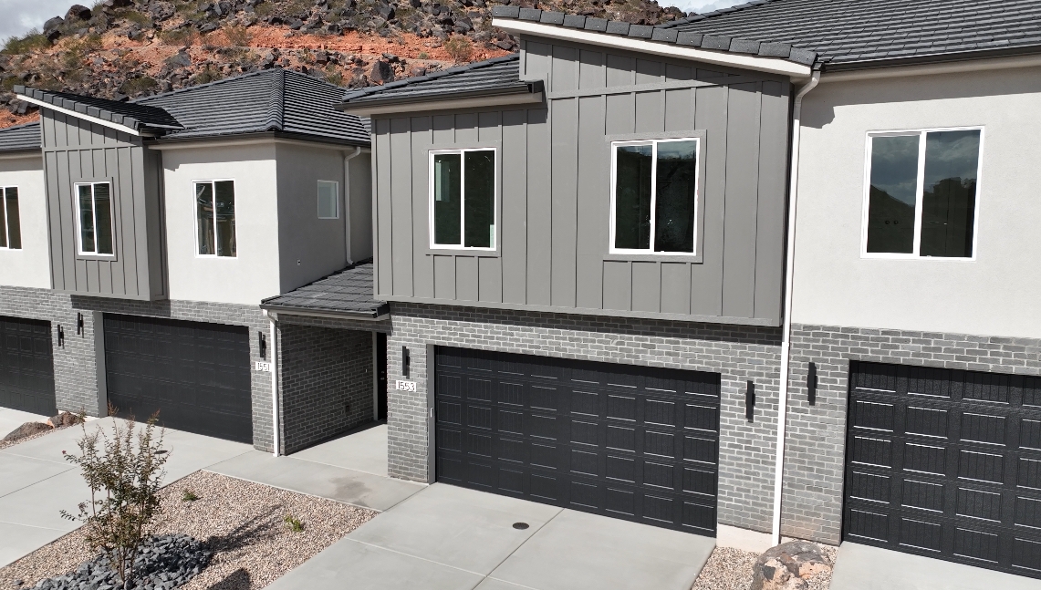 Saint George Townhome: 1555 E Mead Ln