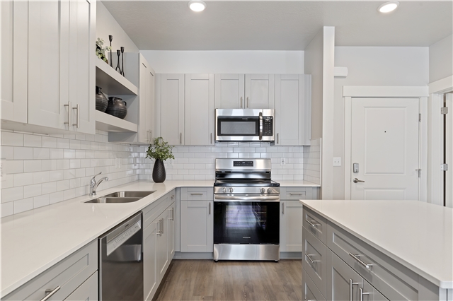 Ogden Apartment: 3360 Washington Blvd