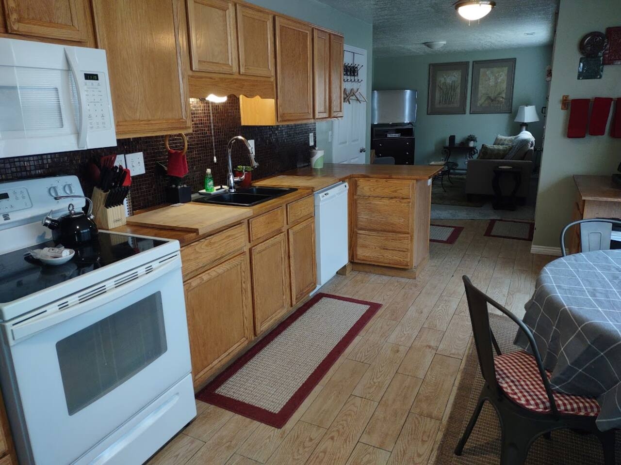 Ogden Condo: 625 Monroe Blvd