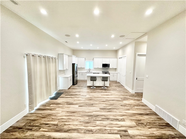 Sandy House: 8730 S 1645 E