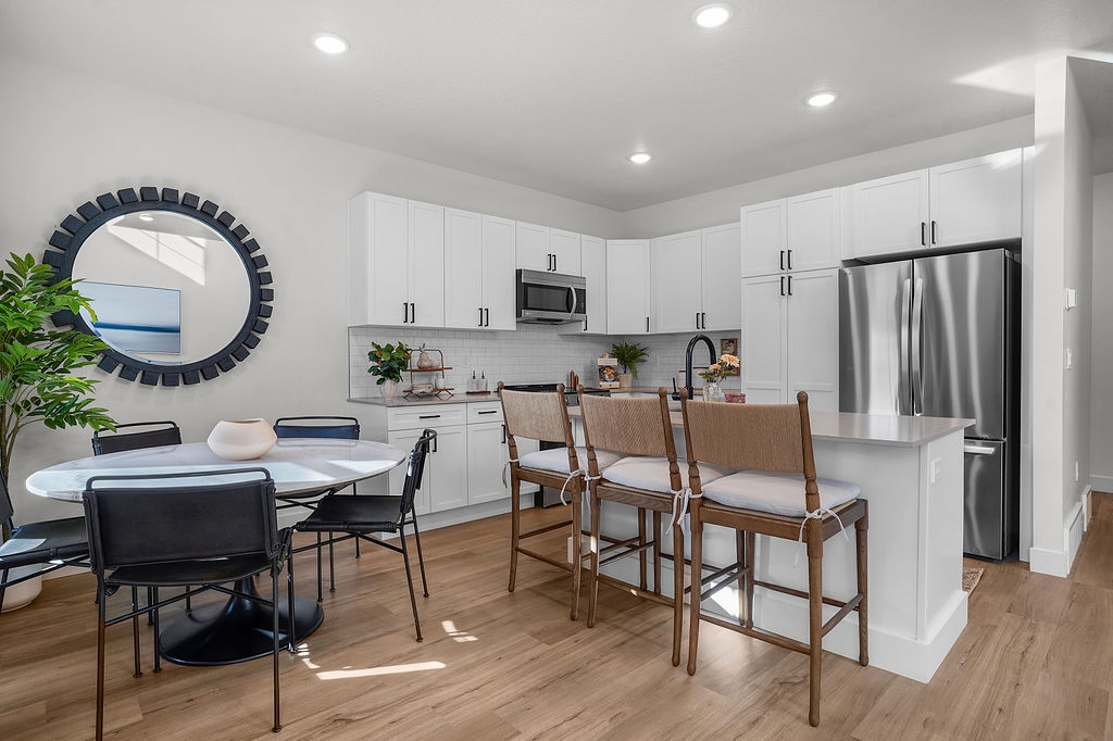 Highland Townhome: 9712 N Benton Ln