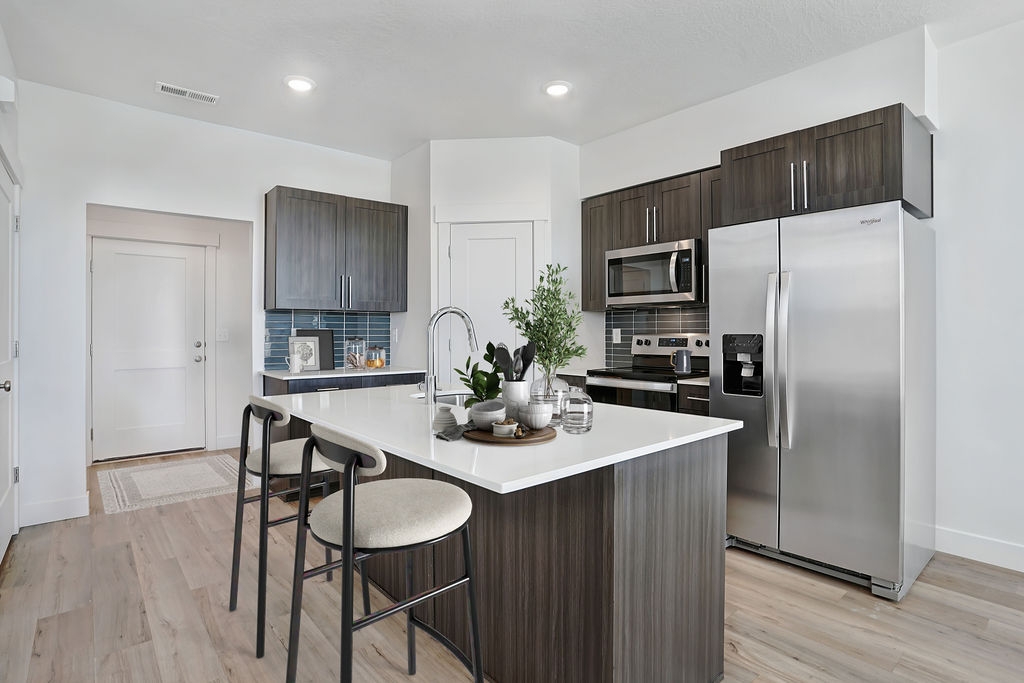 Highland Apartment: 9712 N Benton Ln