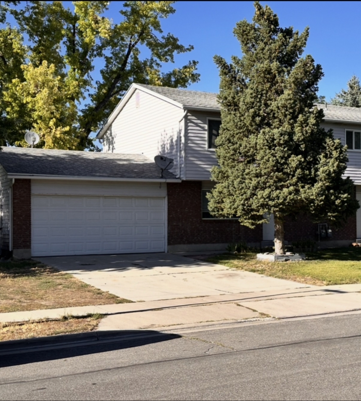 Midvale Townhome: 615 E Carmel Dr