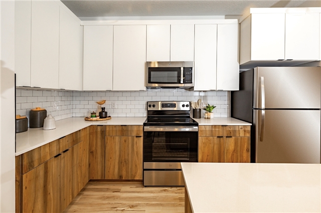 Provo Apartment: 2340 N 400 W