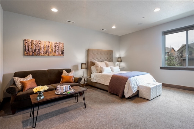 Kamas In-Law/Basement: 13341 N Alexis Dr