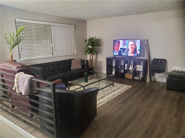 Midvale Single Room: 8228 S Ivy Dr