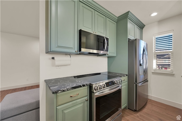 Springville Apartment: 581 W 600 S