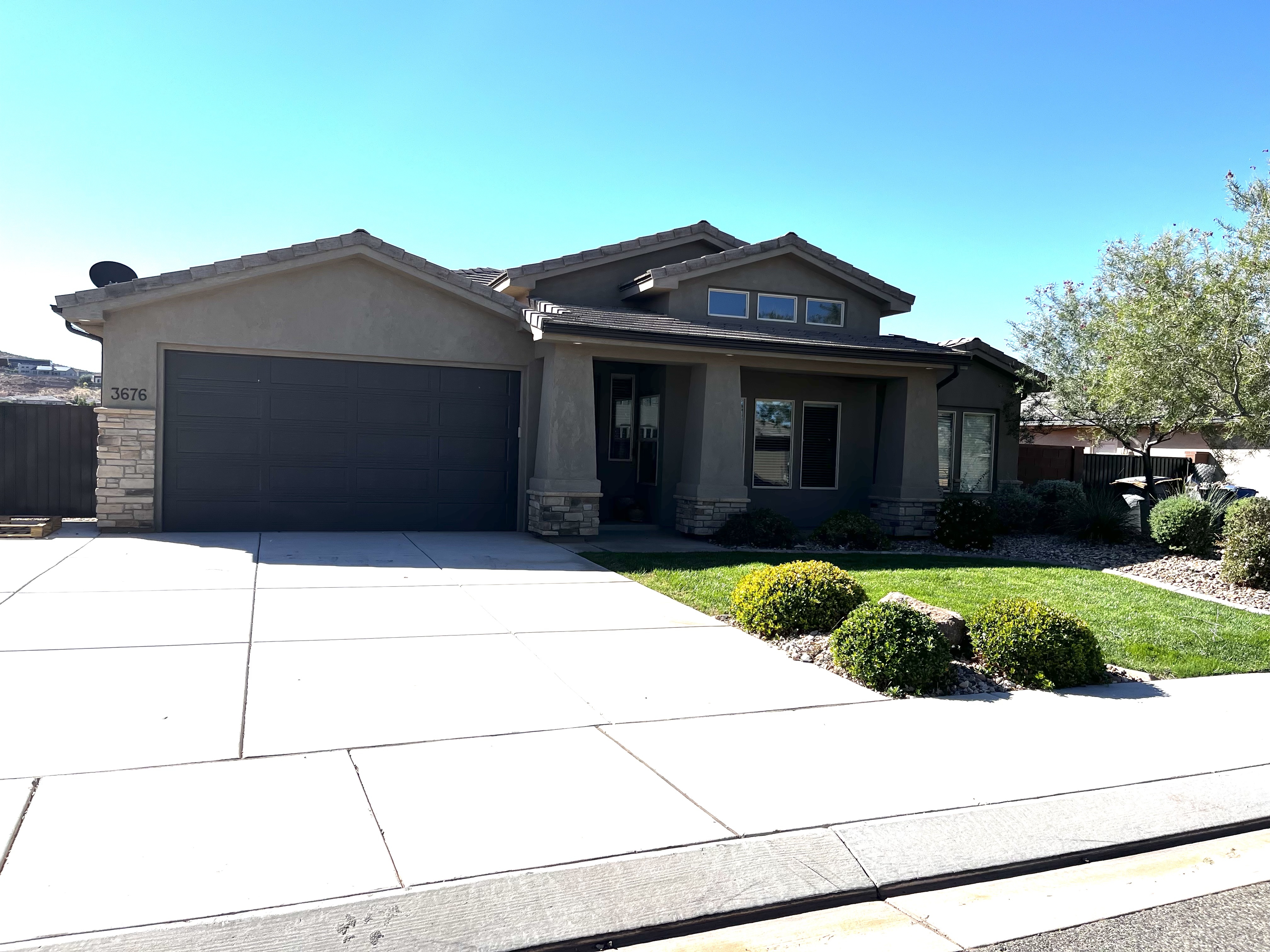 Saint George House: 3676 E Antares Ln