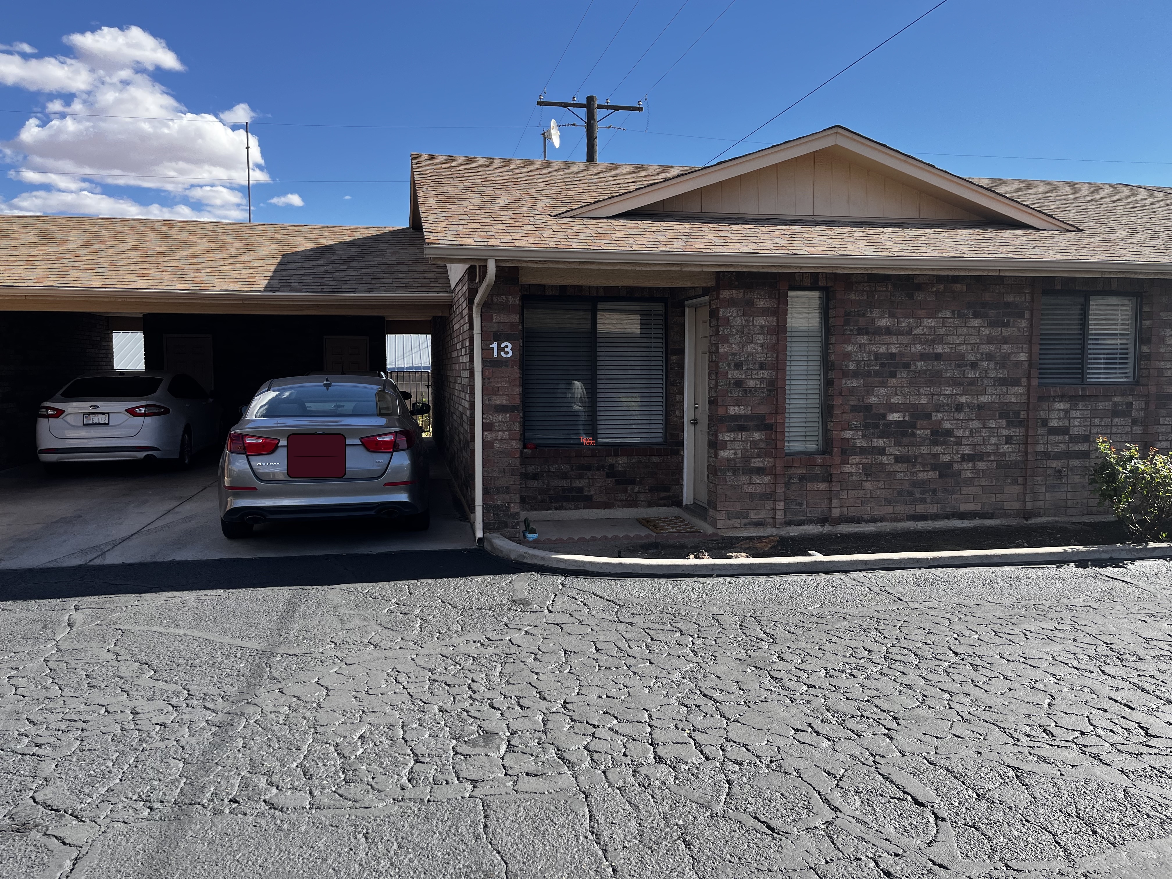 Saint George Townhome: 375 S Main St