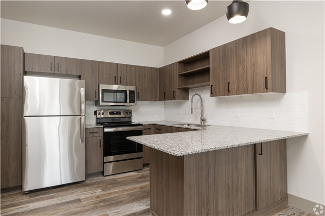 Idaho Falls Apartment: 1889 W Broadway St