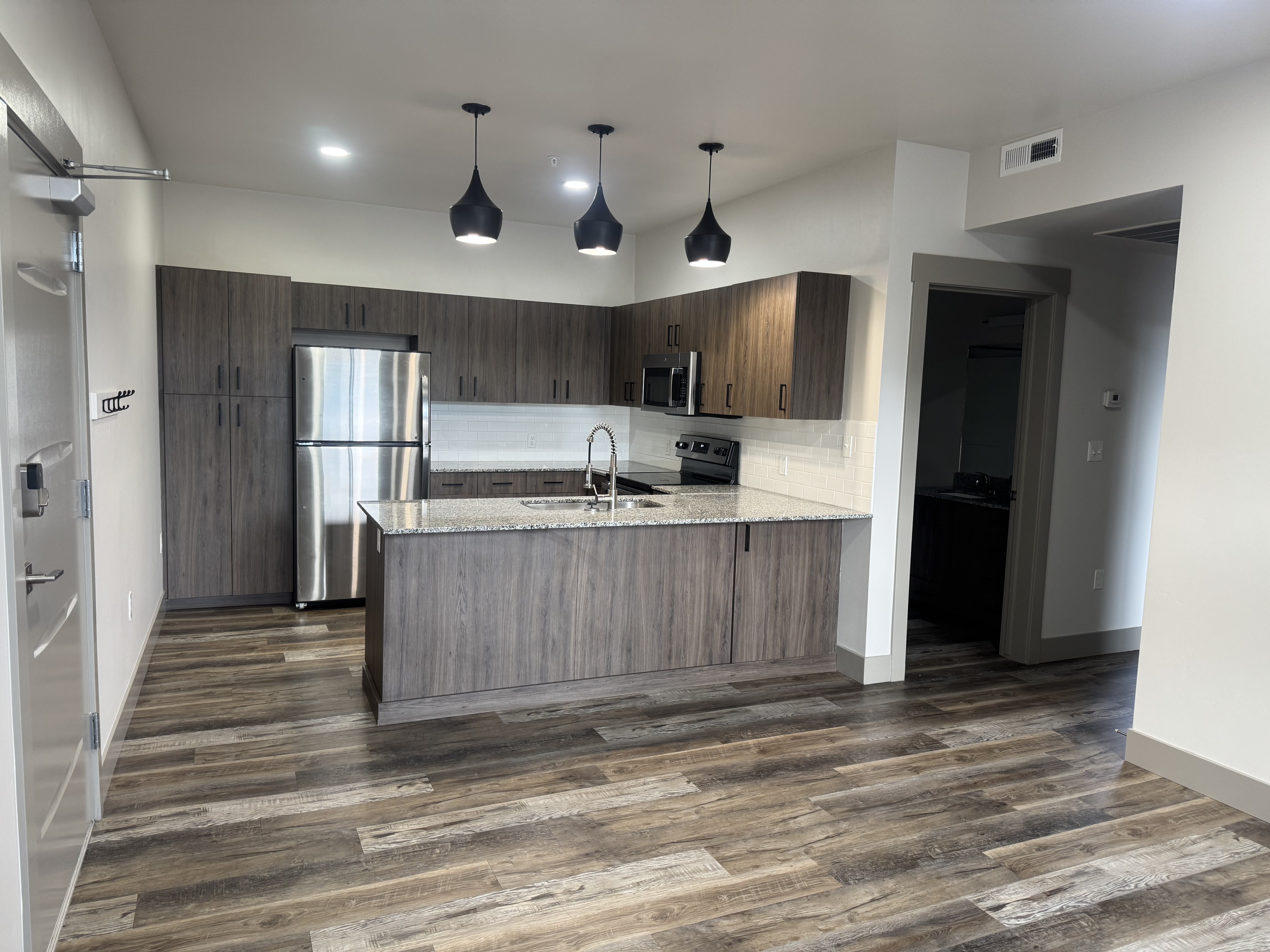 Idaho Falls Apartment: 1889 W Broadway St