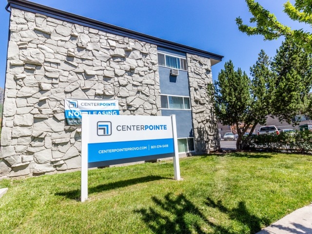 Provo Apartment: 562 N 200 E