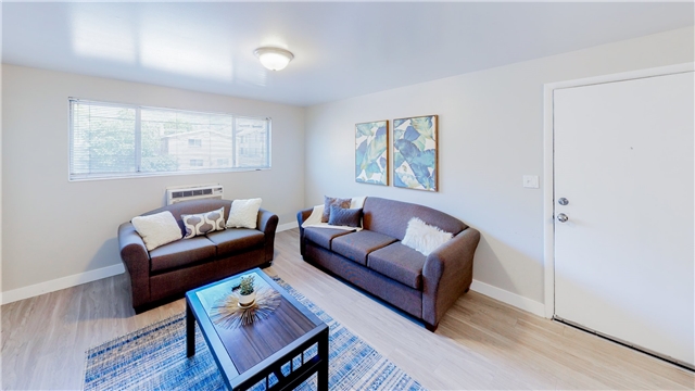 Provo Apartment: 580 N 100 E