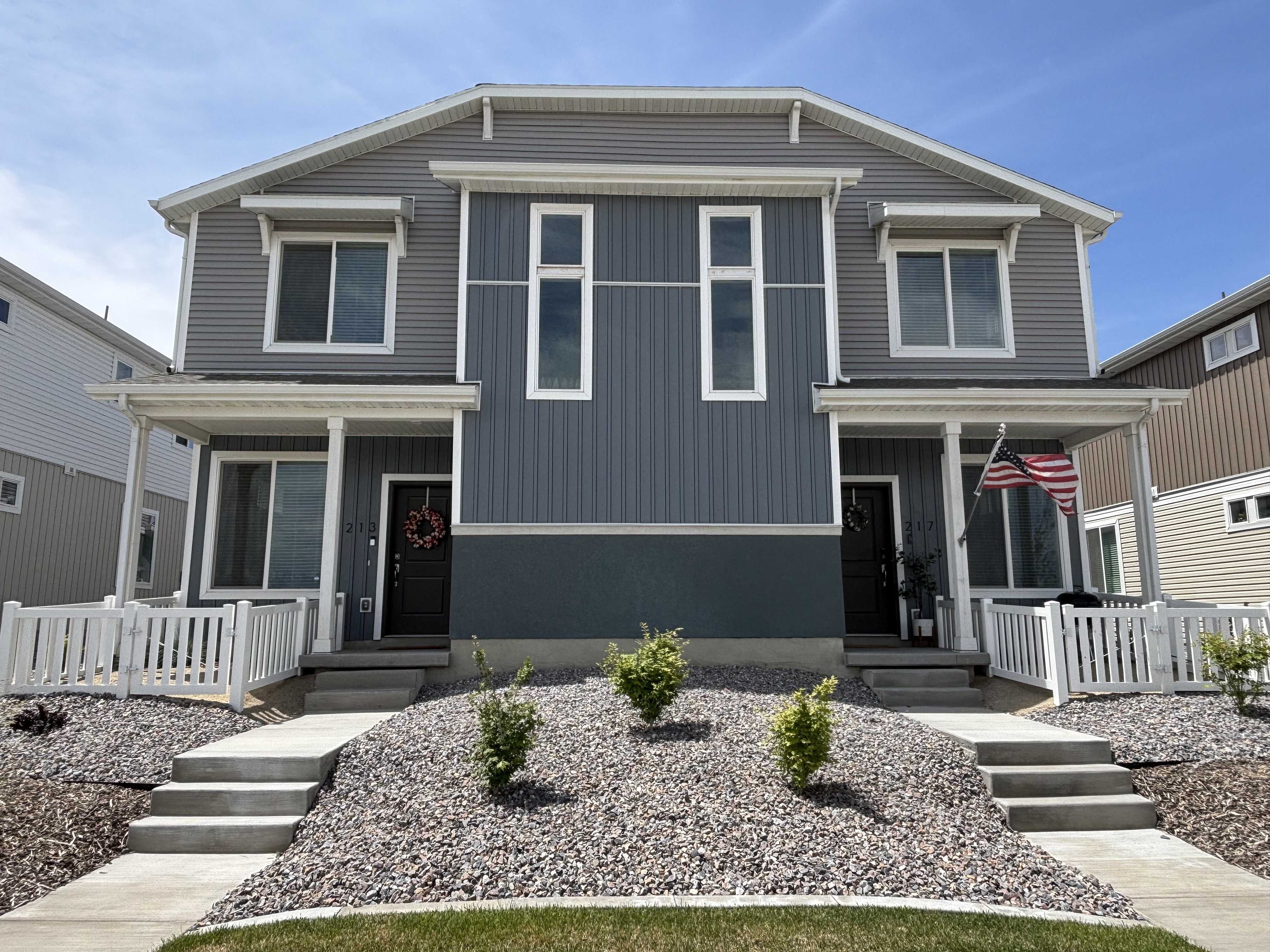 Saratoga Springs Townhome: 213 N Riverside Dr