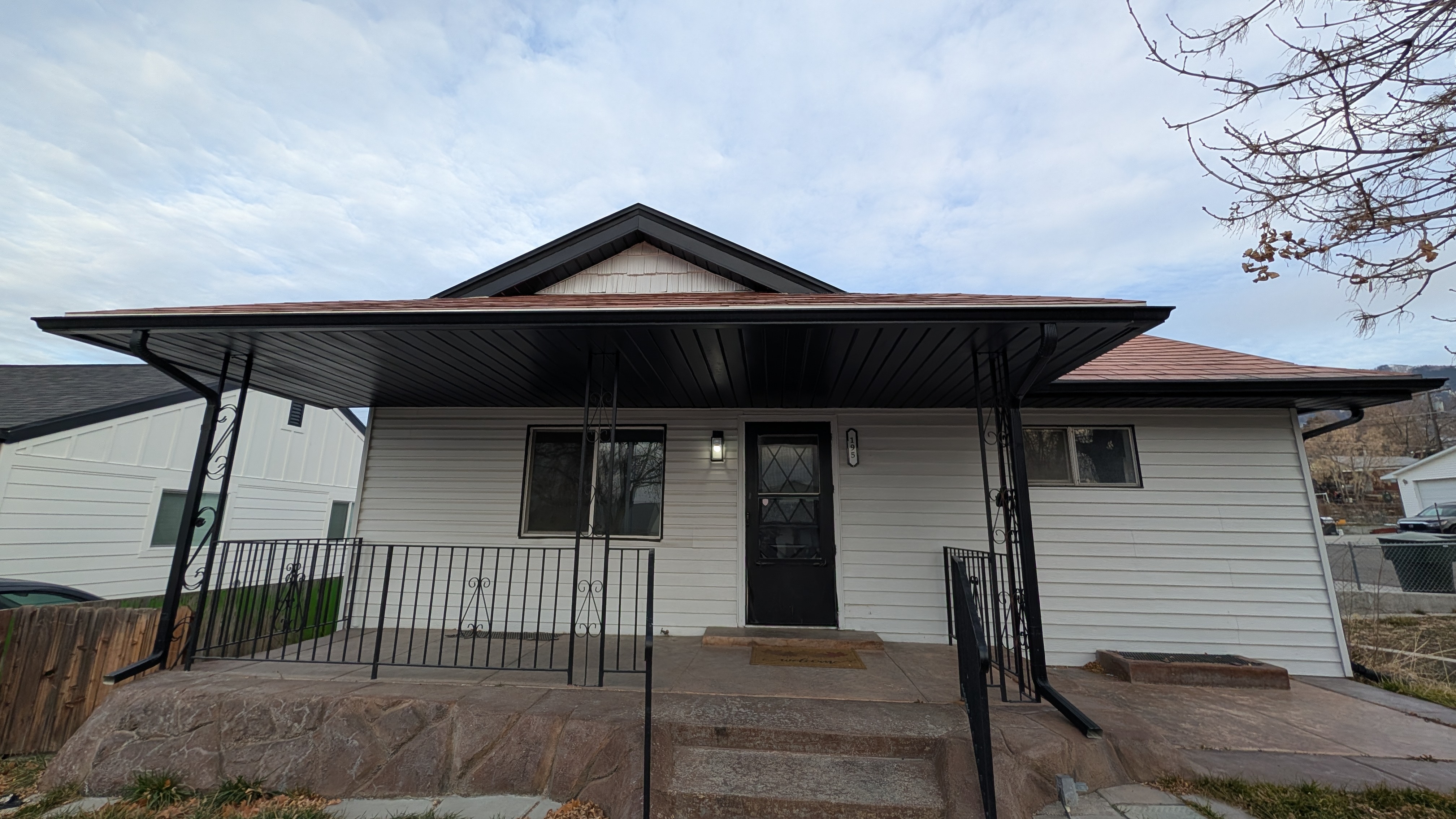 Tooele House: 195 S 5th St