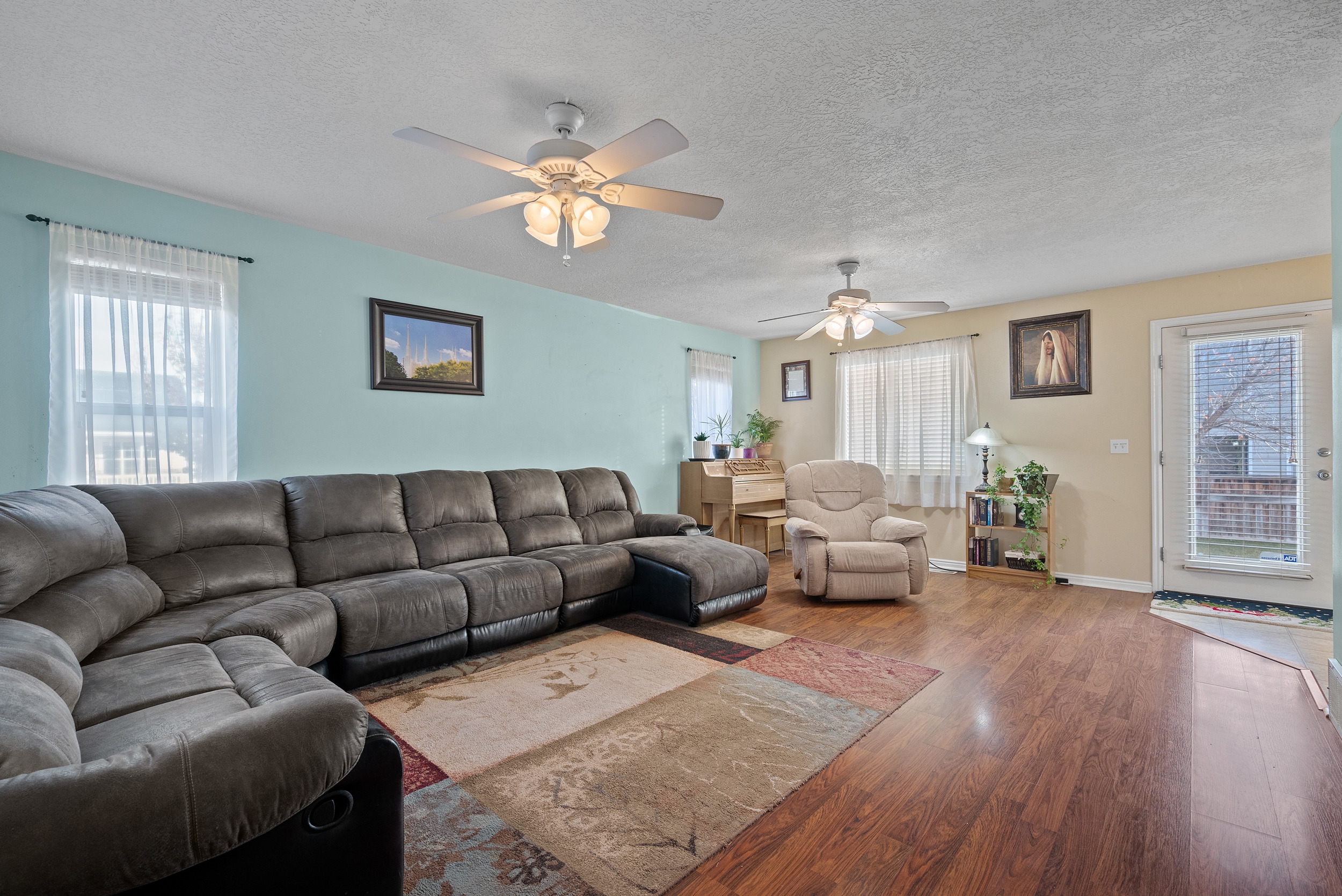 Eagle Mountain House: 7598 N Park St