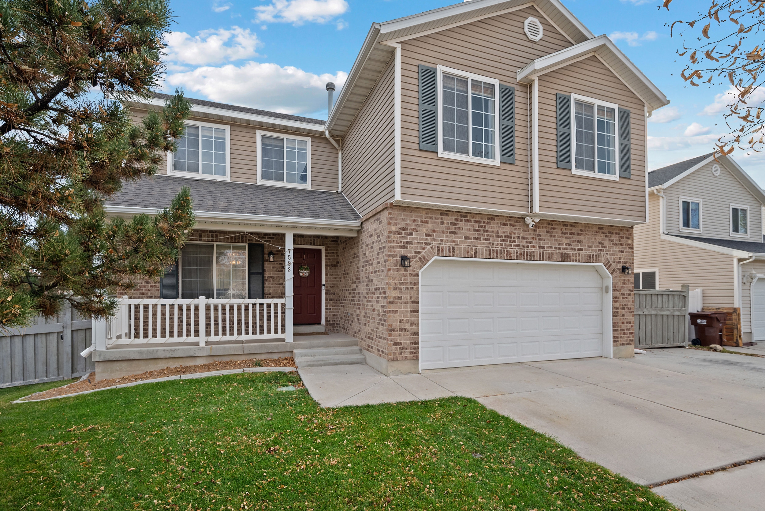 Eagle Mountain House: 7598 N Park St