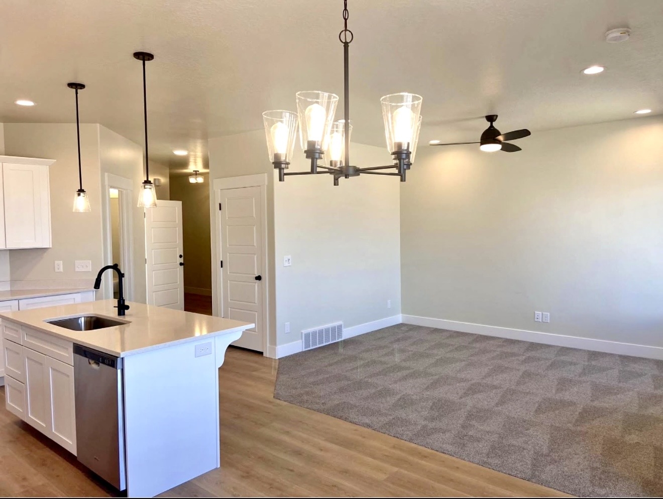 Herriman Townhome: 4374 W Hemsley Ln