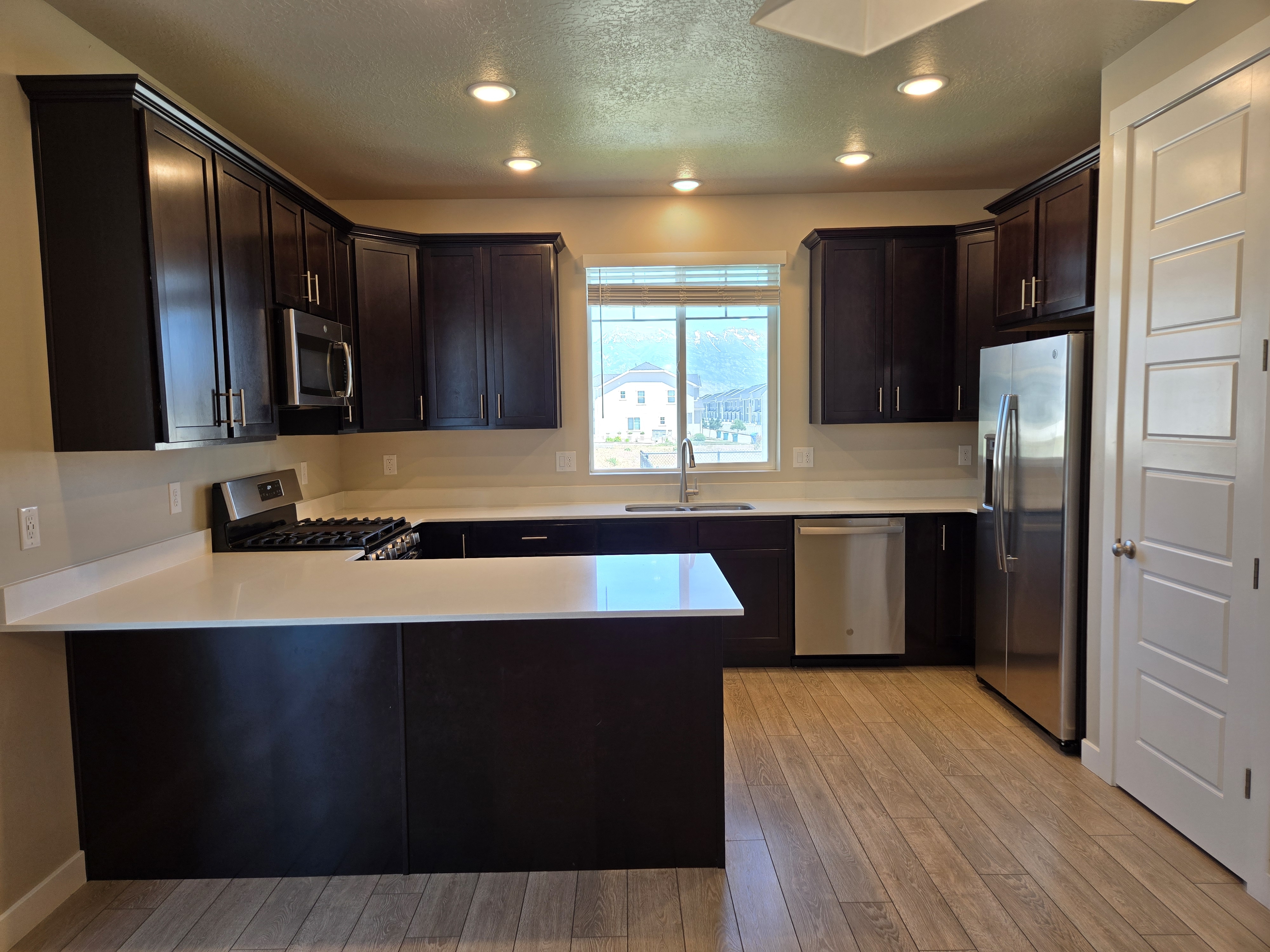 Lehi House: 2422 N Penstemon Way