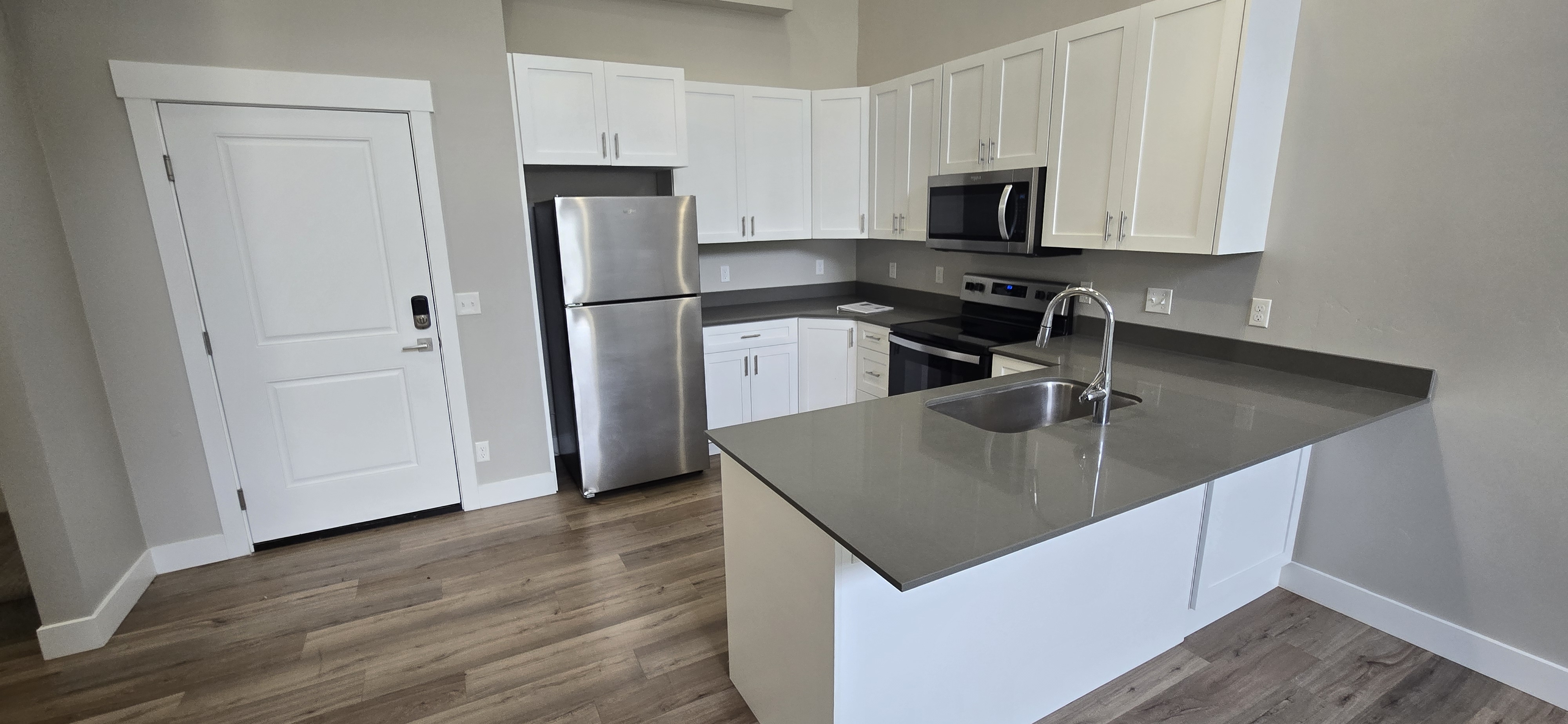 Provo Condo: 5072 N University Ave