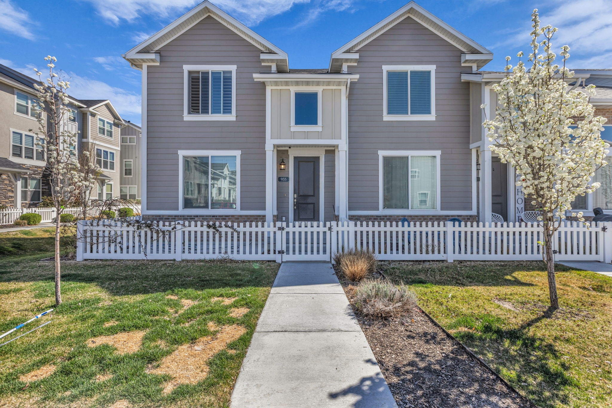 Layton Townhome: 955 N 800 E