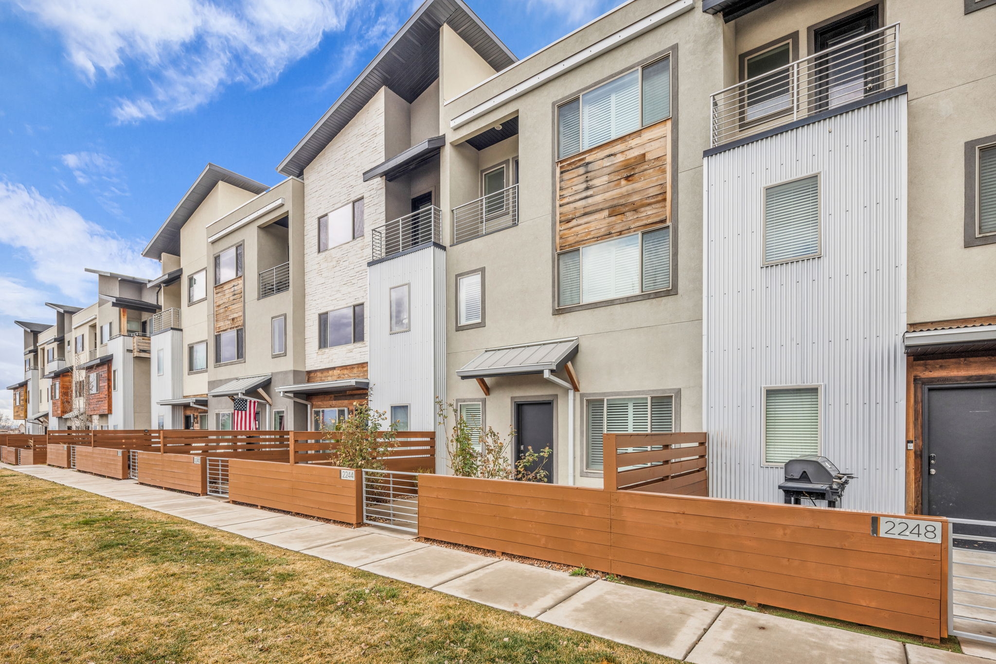 Layton Townhome: 2244 N 450 W