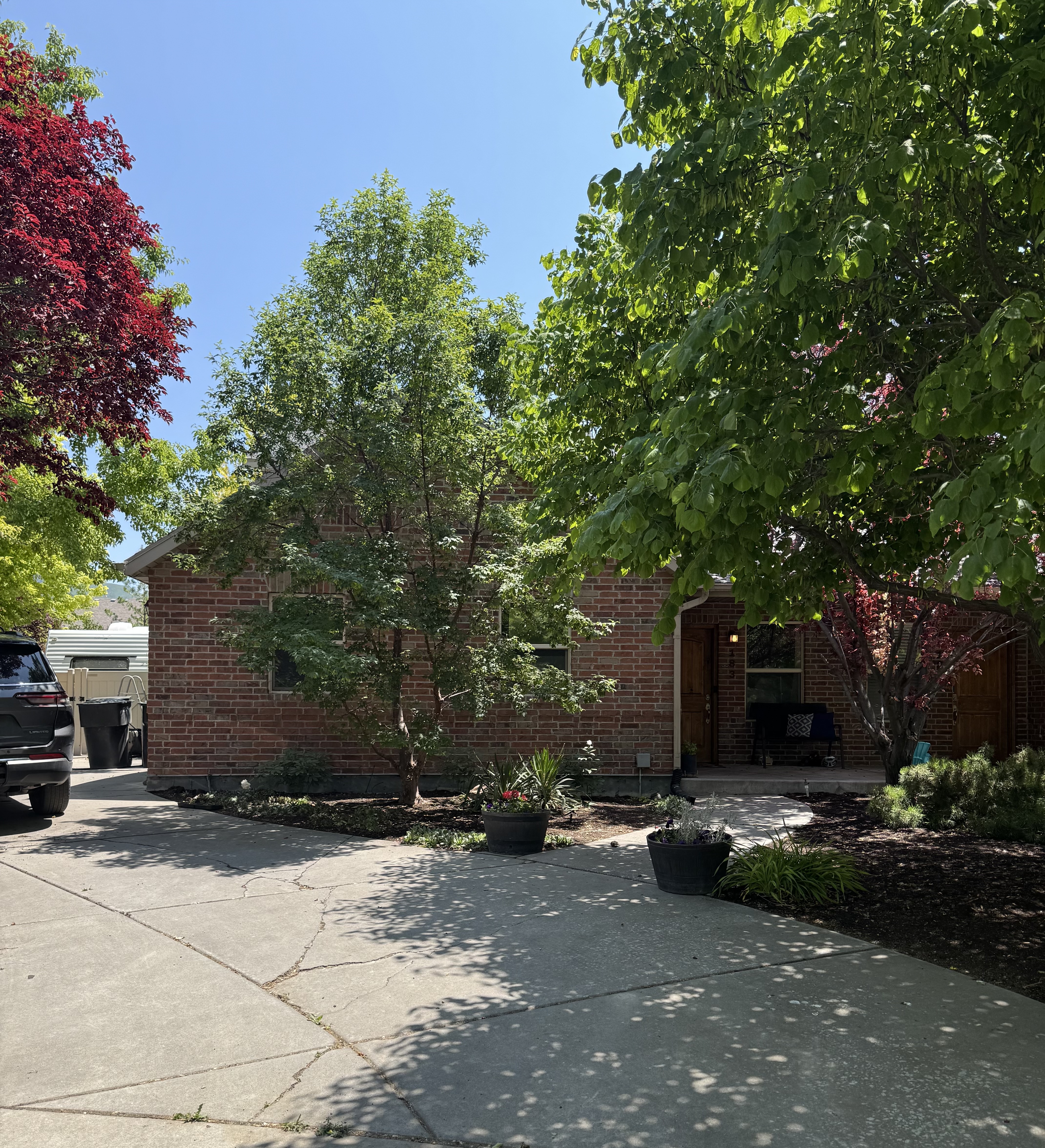 Springville House: 183 S 650 W