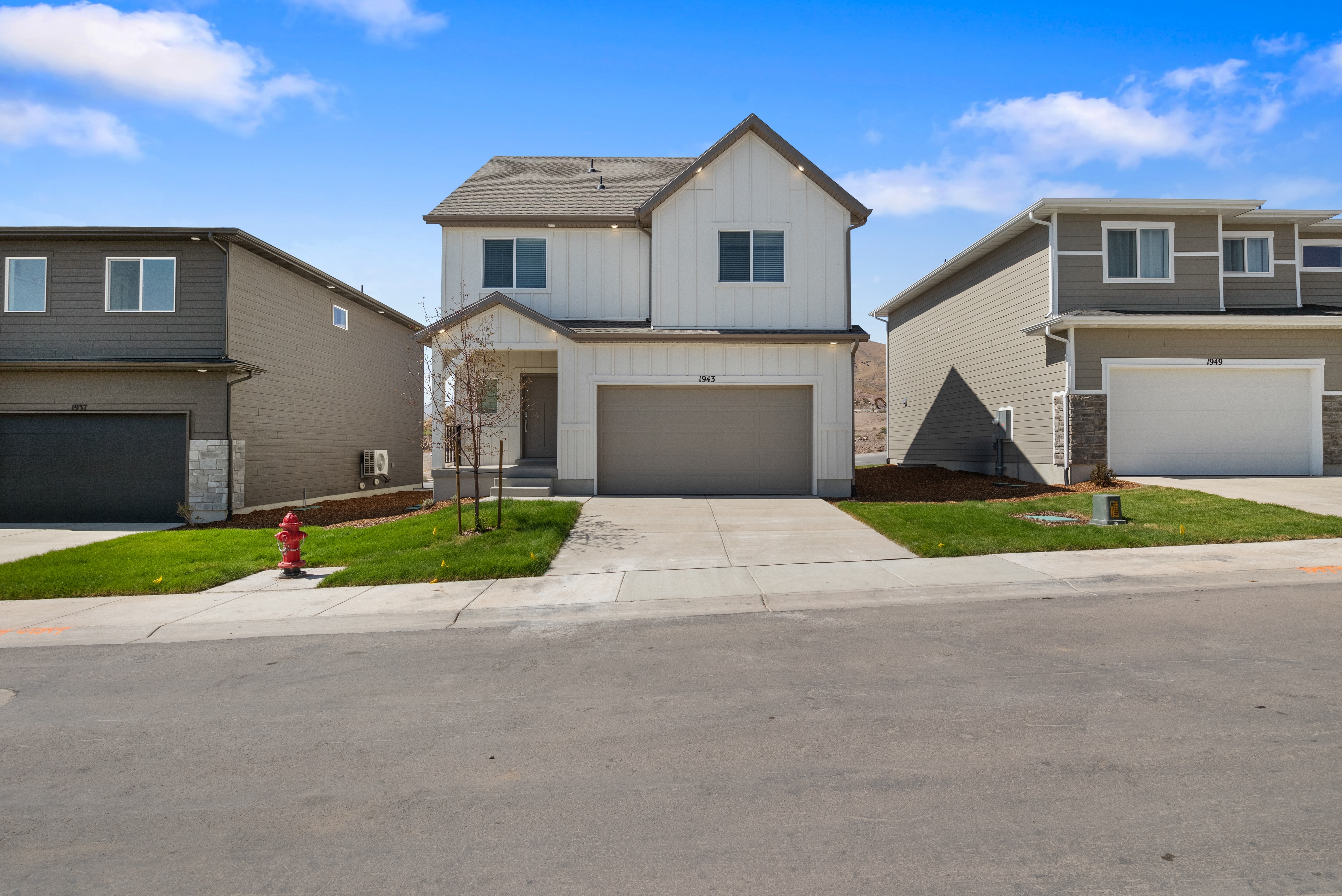 Saratoga Springs House: 1943 N Fireball Ln