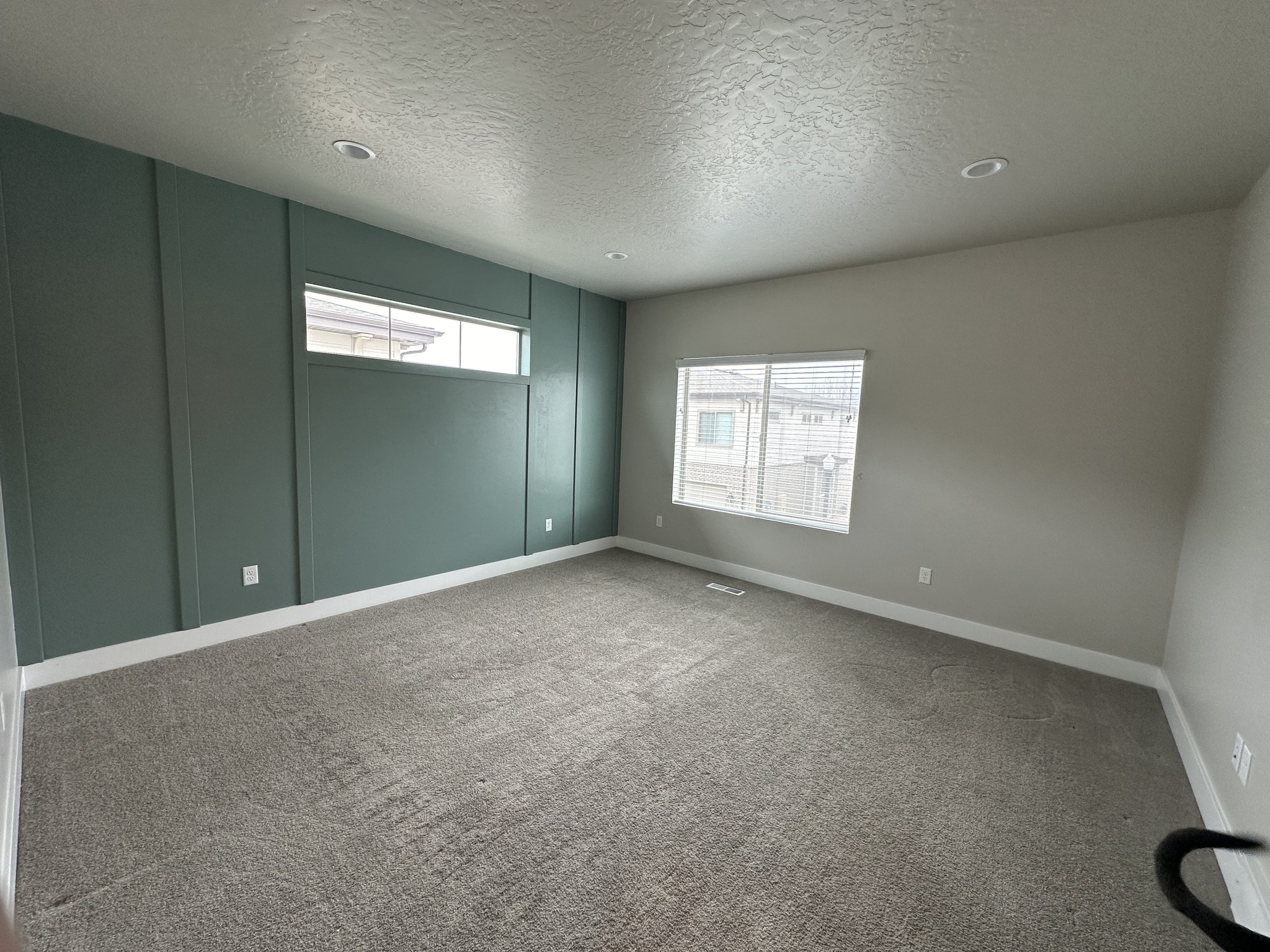 Riverton Single Room: 12726 S Roll Save Ln