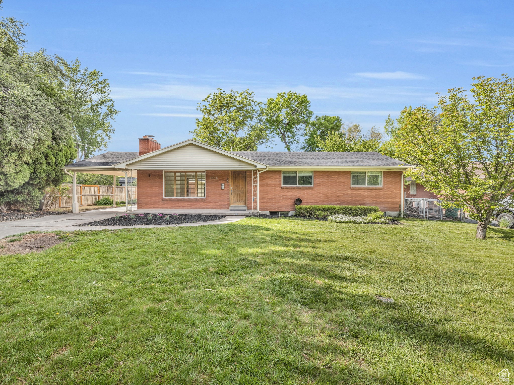 Salt Lake City House: 1558 E Claridge Dr