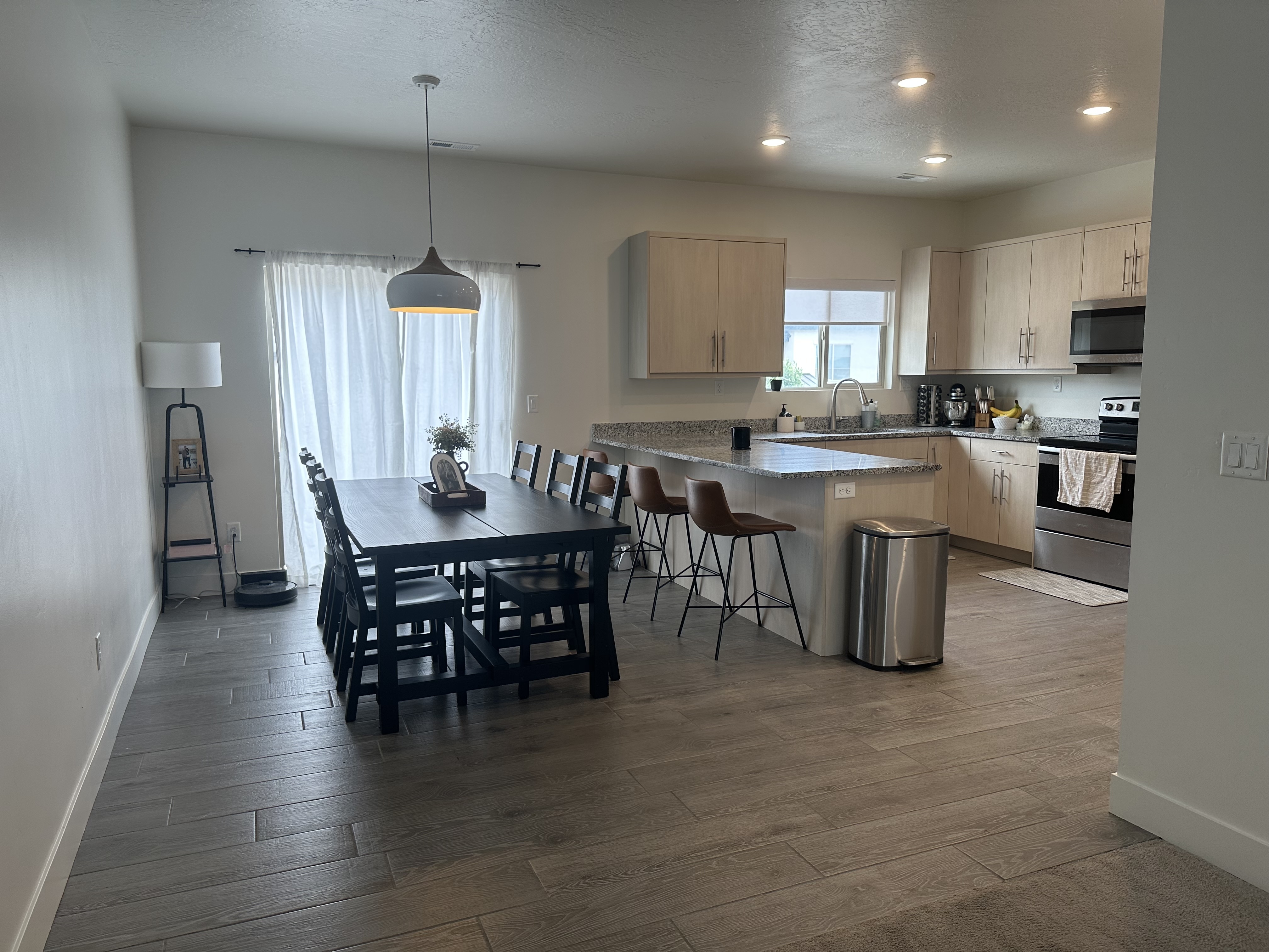 Saratoga Springs Townhome: 147 W Autumn Ln