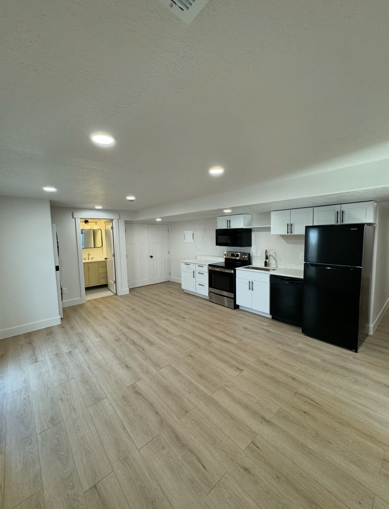 Eagle Mountain In-Law/Basement: 4580 E Silver Moon Dr