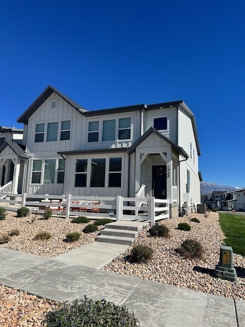 Saratoga Springs Townhome: 1968 N Chianti St