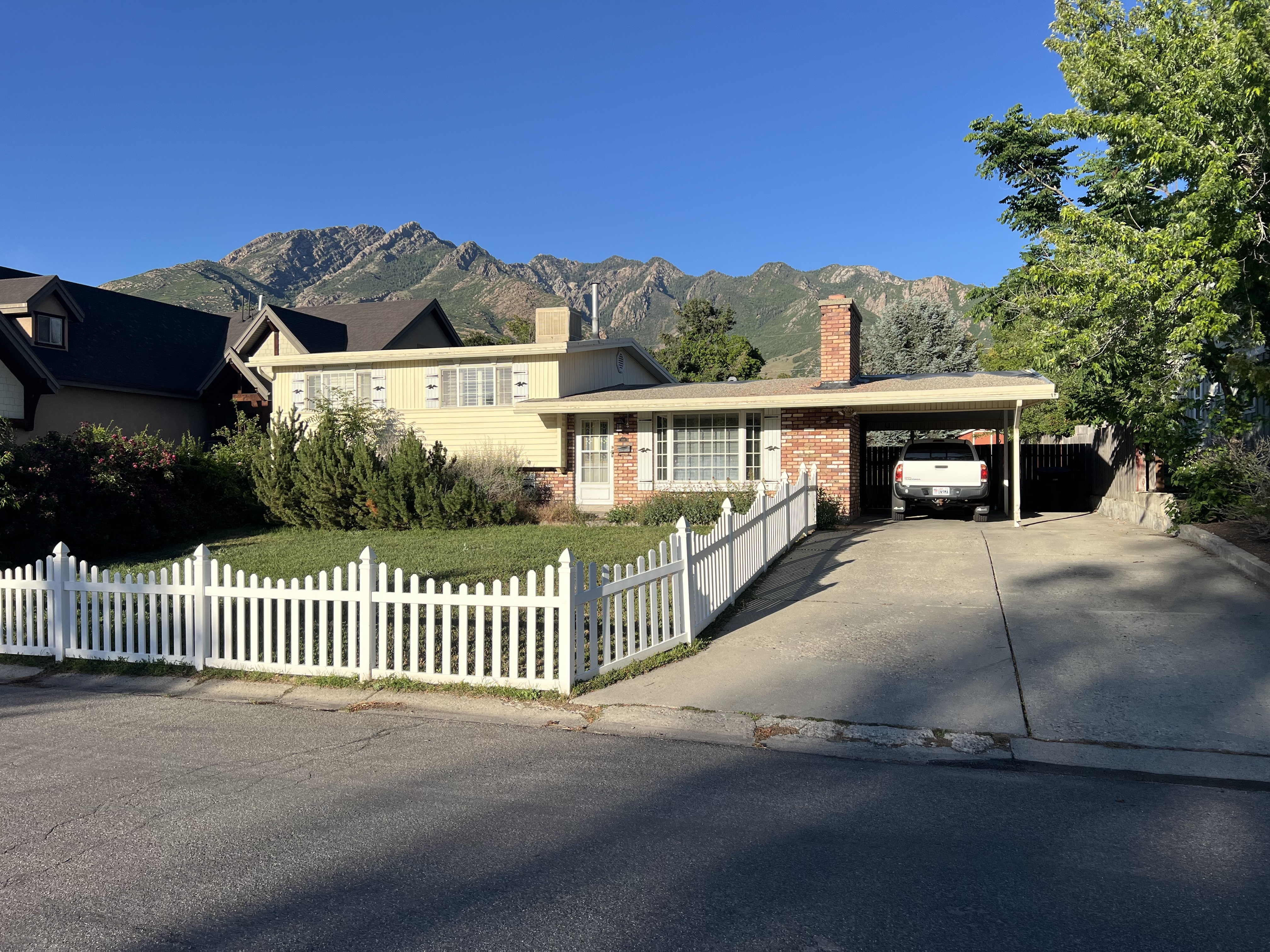 Salt Lake City House: 6525 S 2365 E