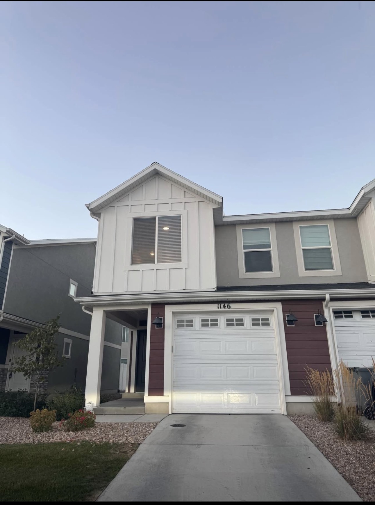 Saratoga Springs Townhome: 1146 E Trident Dr