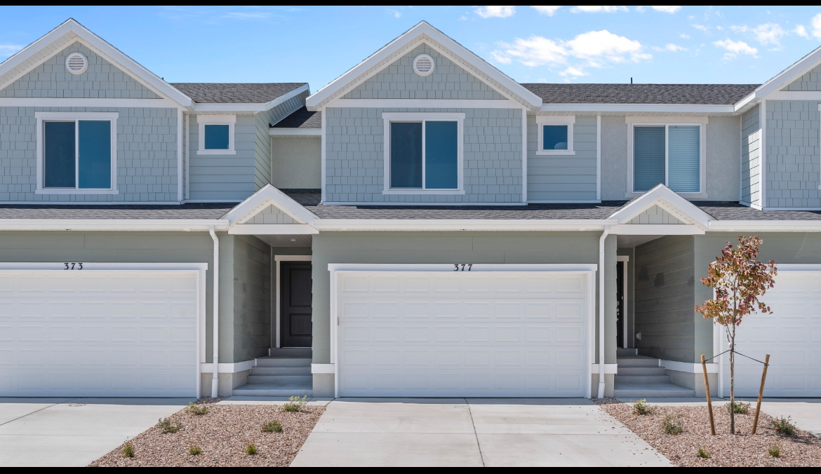 Saratoga Springs Townhome: 487 N Scuttlebutt Ln